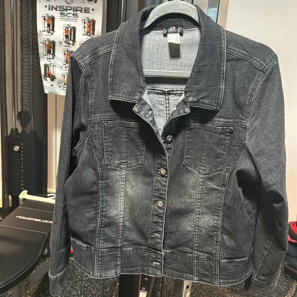 Venus blk ben jean jkt
